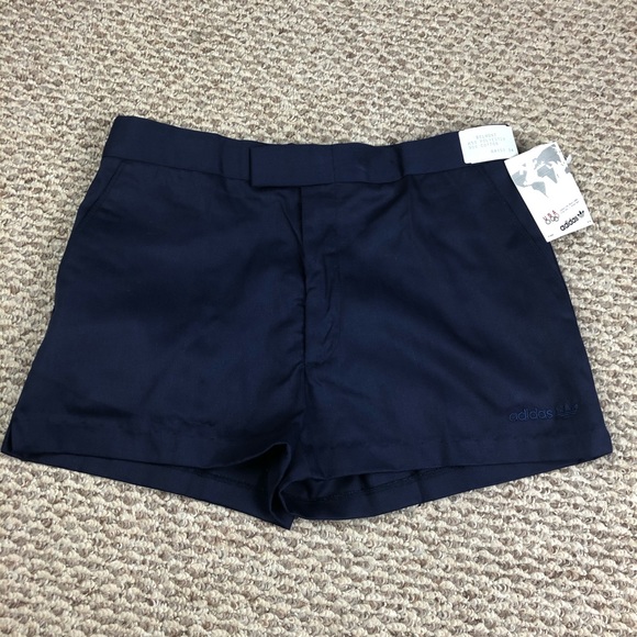 SOLD ❗️Vintage Adidas 1980s Navy Blue Shorts - Picture 1 of 7
